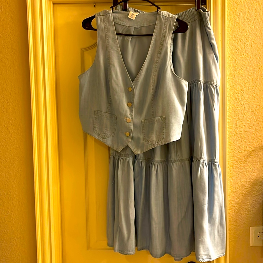 Denim Sigrid Olsen Vest And Skirt Set Size Large Only Worn A Couple Of Hours